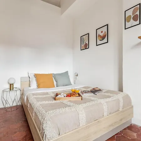 Latin Quarter - 2 Beds - Cityapartmentstay